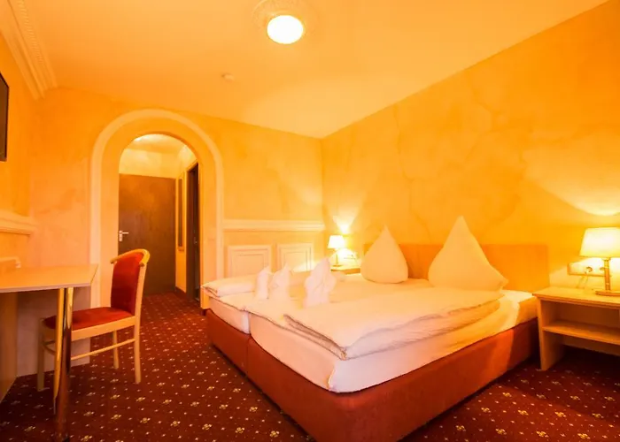 Hotel-restaurant Alpha فندق فريدريشسهافن